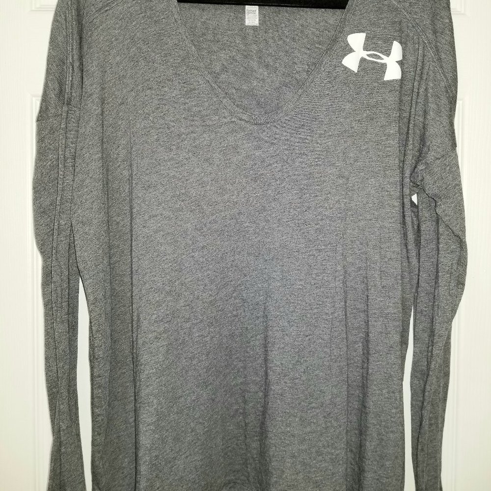 UNDER ARMOUR Women's Activewear Top XL Gray T-Shirt Logo Long Sleeve Pullover